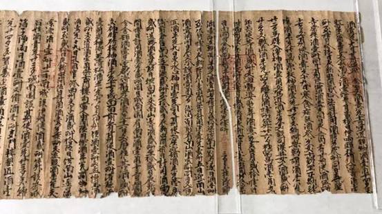 時政新聞眼｜習近平赴甘肅考察調研，首站來到敦煌莫高窟